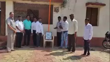 वाशिम: मेडशी ग्रामपंचायत कार्यालय येथे भगवी गुढी उभारून शिवराज्याभिषेक दिन साजरा