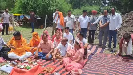 बूंदी: निर्जला एकादशी पर कायन हाउस में विधिवत पूजा अर्चना कर सभापति व समाजसेवी ने बोरिंग की शुरुआत की