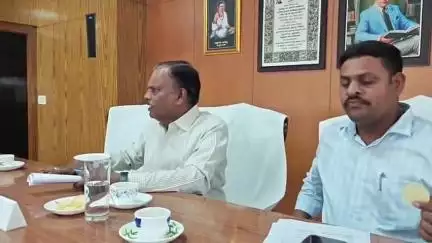 ಚಾಮರಾಜನಗರ: ನಗರದಲ್ಲಿ ನಡೆದ ನಗರಸಭೆ ವಿಶೇಷ ಸಭೆಯಲ್ಲಿ, ಸದಸ್ಯರಿಂದ ದೂರಗಳ ಸುರಿಮಳೆ
