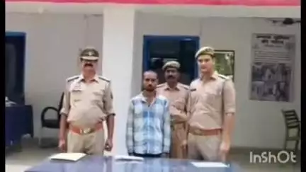 बांगरमऊ: फतेहपुर खालसा मोड़ से युवक को अवैध हथियार के साथ पकड़ा गया, बांगरमऊ पुलिस ने 315 बोर का तमंचा बरामद किया