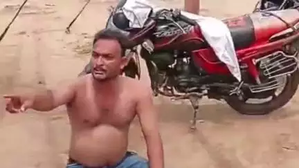 ଜଗତସିଂହପୁର: ତିର୍ତ୍ତୋଲ ବିଦ୍ୟୁତ ବିଭାଗ କାର୍ଯ୍ୟାଳୟ ସାମ୍ନାରେ ଲୋକମାନଙ୍କ ଅସୁବିଧାକୁ ନେଇ ଧାରଣାରେ ବସିଲେ ମୁଳିସିଂହ ସରପଞ୍ଚ ସାଫି ଆଜମ