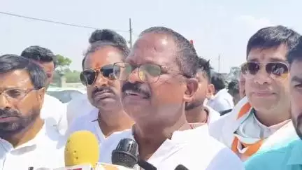 अंबिकापुर: मैनपाट में अवैध अतिक्रमण पर प्रशासन की कार्रवाई से नाराज़ कांग्रेस ने रोपाखार में किया विरोध प्रदर्शन