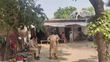 मिल्कीपुर: महुआ पूरे फौजदार गांव में पुरानी रंजिश के चलते दबंगों ने मां-बेटे को पीटकर किया घायल, अस्पताल में हुई मौत