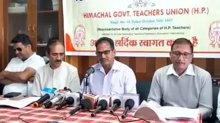 शिमला शहरी: हिमाचल राजकीय अध्यापक संघ अध्यक्ष नरोत्तम सिंह ने सरकार से कर्मचारियों के महंगाई भत्ते की किस्त जारी करने की उठाई मांग