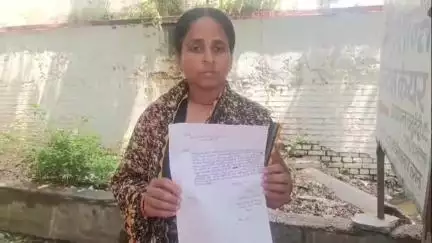 मैनपुरी: कोतवाली क्षेत्र में बाजार करने आई महिला के साथ दो अज्ञात लोगों ने नगदी और जेवर की चोरी की, थाने में की शिकायत