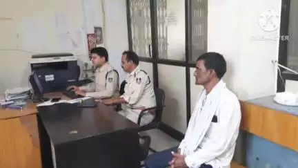हटा: हटा में किसान की बाइक से ₹1 लाख से भरा थैला चोरी, 2 अज्ञात युवकों ने की वारदात, थाने में रिपोर्ट दर्ज