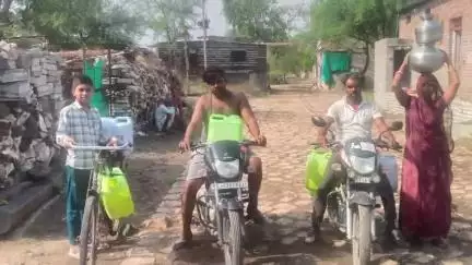 रायपुर: परासली गांव की एससी बस्ती में टैंकर से जलापूर्ति हुई शुरू, पेयजल समस्या से जूझ रहे थे ग्रामीण