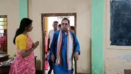 ধর্মনগর: নয়াপাড়া স্কুলে বিকশিত কৃষি সংকল্প অভিযান কে কেন্দ্র করে একটি অনুষ্ঠান অনুষ্ঠিত হয়,উপস্থিত একাধিক জনপ্রতিনিধিগণ