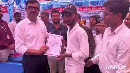 जमुई: DM ने पुरसंडा पंचायत के टोला भागलपुर में विशेष विकास शिविर का किया निरीक्षण, दिए आवश्यक दिशा-निर्देश