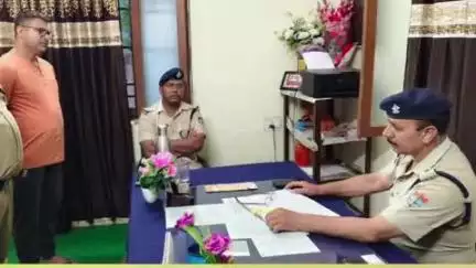 चम्पावत: पुलिस उपाधीक्षक चम्पावत शिवराज सिंह राणा ने किया पुलिस चौकी चल्थी का आकस्मिक निरीक्षण