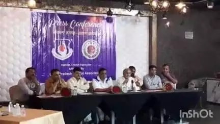 हाथरस: अलीगढ़ रोड पर एक गेस्ट हाउस में हाथरस क्रिकेट एसोसिएशन की बैठक, आगरा से संगठन की सचिव ने की प्रेस कॉन्फ्रेंस