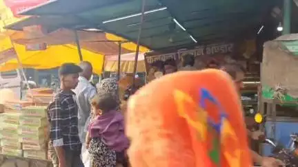 हैदरगढ़: त्रिवेदीगंज से लेकर क्षेत्र की विभिन्न ग्राम सभाओं में ईदगाहों व मस्जिदों पर ईद उल अजहा को लेकर की गई तैयारी