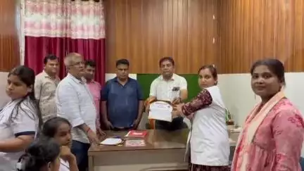 पुपरी: पुपरी स्थित पीएचसी में प्रशिक्षु एएनएम अभ्यर्थियों के लिए विदाई सह सम्मान समारोह आयोजित