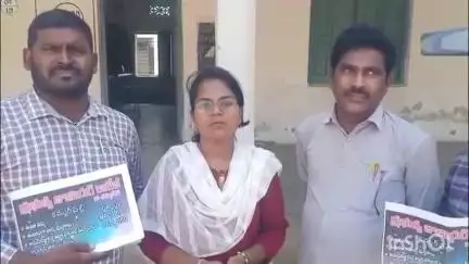 బాల్కొండ: ప్రభుత్వ జూనియర్ కళాశాలలో కళాశాల కు సంబంధించిన  కరపత్రాల ఆవిష్కరణ