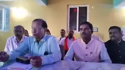बरकागाँव: राष्ट्रीय तेली साहू महासंगठन के प्रदेश अध्यक्ष दिलीप कुमार नितेश ने कहा, पहले जाति, फिर पार्टी