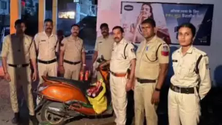 देवास: ग्राम बरोठा एवं बरखेड़ा में आबकारी विभाग की कार्रवाई, 4 मामले दर्ज