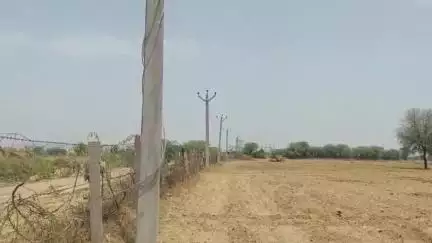 लवाण: अज्ञात चोरों ने 132 केवी जीएसएस से लवाण आ रही बिजली लाइन के 16 खंभों से करीब डेढ़ लाख के तार की चोरी की
