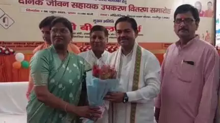 गाज़ीपुर: केंद्रीय मंत्री BL वर्मा का बड़ा बयान, राहुल गांधी पर साधा निशाना, विदेश में भारत की आलोचना 140 करोड़ देशवासियों का अपमान