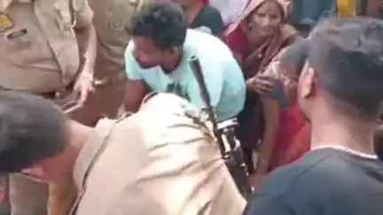 बदलापुर: लालगंज गांव में संदिग्ध परिस्थितियों में मिला युवक का शव, परिजनों ने हत्या का आरोप लगाया