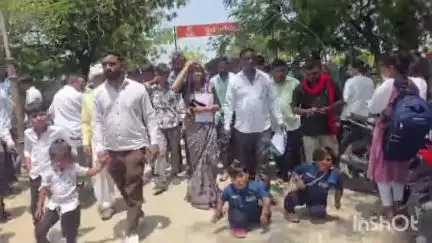 વડનગર: છાબલીયાની મહિલાએ સરપંચ માટે ફોર્મ ભરતા દિવ્યાંગો સમર્થનમાં આવ્યા