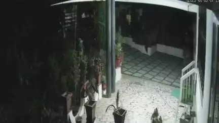 തലപ്പിള്ളി: കുമരനെല്ലൂരിൽ അടച്ചിട്ട വീട് കുത്തിത്തുറന്ന് പണം കവർന്നു, സി.സി.ടി.വി ദൃശ്യം പുറത്ത്