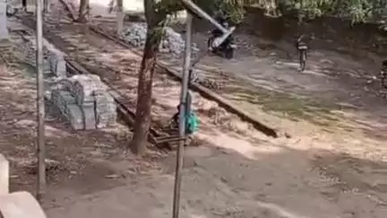 सुल्तानपुर: सुलतानपुर में ग्राम प्रधान पर भ्रष्टाचार का आरोप, इंटरलॉकिंग और मनरेगा में फर्जी भुगतान का मामला, ग्रामीण ने सीडीओ को दी शिकायत