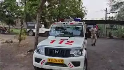 सांगोद: बपावर पुलिस ने गश्त के दौरान खेल मैदान मोईकलां से 48 पव्वे अवैध देशी शराब के साथ एक आरोपी को किया गिरफ्तार