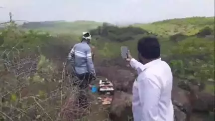 हातकणंगले: कासारवाडी सादळे-मादळे घाटातील वनविभागाच्या हद्दीत महिलेचा तिच्या पतीकडूनच धारदार शस्त्राने खून