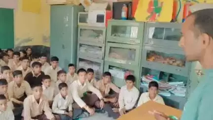 चम्बा: चाइल्ड हेल्पलाइन चंबा ने गुराड़ स्कूल के बच्चों और अध्यापकों के लिए जागरूकता कार्यक्रम का आयोजन किया
