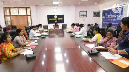 खूंटी: समाहरणालय स्थित सभागार में जिला अनुमोदन समिति की बैठक संपन्न