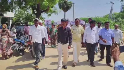 సూర్యాపేట: వంద రోజుల ప్రణాళిక భాగంగా దూరజ్ పల్లి లో ప్రజలకు పరిశుభ్రతపై అవగాహన సదస్సు పాల్గొన్న కమిషనర్
