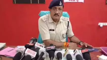 ग्वालियर गिर्द: बदमाश कोचिंग सेंटर के गार्ड को जबरदस्ती बाइक पर बैठाकर ले गए