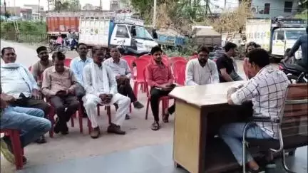 जौरा: जौरा थाना प्रांगण में बकरा ईद के त्यौहार को लेकर शांति समिति की बैठक संपन्न हुई