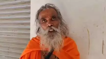 चकरनगर: कुँवरपुरा का साधु विद्युत विभाग के चक्कर में, पूजा के लिए एक बल्ब जलाने पर आया ₹30 हजार का बिल, एसडीएम से की शिकायत