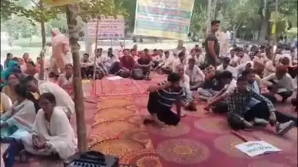 रोहतक: रोहतक पीजीआई में अनुबंधित कर्मचारियों की हड़ताल का छठा दिन, कर्मचारियों ने कहा- पीजीआई में मची अफरा-तफरी