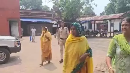 কাটোয়া ১: পালিশগ্রাম ক্যানেলে পাড় বাগানে পাড়া এলাকায় খুনের ঘটনায় গ্রেপ্তার ৩, ধৃতদের তোলা হলো কাটোয়া আদালতে