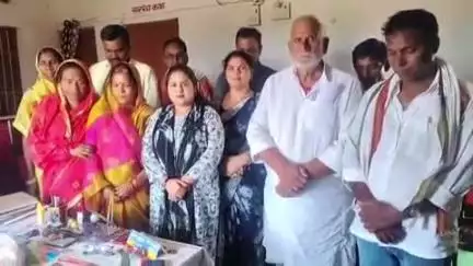 राजपुर: राजपुर ग्राम कचहरी में बारुपुर पंचायत के सरपंच के निधन पर शोक सभा का आयोजन