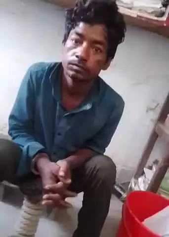 बेलदौर: पत्नी ने देसी कट्टे के साथ शराबी पति को पकड़कर पुलिस को सौंपा, बेलदौर पुलिस ने भेजा न्यायिक हिरासत में