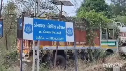ડોલવણ: ડોલવણ પોલીસે બાગલપુર ગામેથી 42 હજારનો વિદેશી દારૂ ઝડપી લઈ બે ઈસમોને વોન્ટેડ જાહેર કર્યા.
