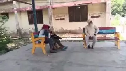 रुद्रपुर: लालपुर के मेहराया में युवक ने फांसी लगाकर की खुदकुशी, पुलिस ने मृतक का शव पोस्टमार्टम के लिए रुद्रपुर भेजा