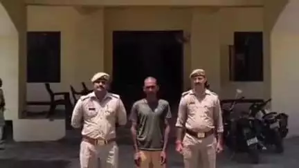 लखीमपुर: मझगई थाना पुलिस ने 26F एक्ट के मामले में वारंटी अभियुक्त को बौधीया खुर्द गांव से किया गिरफ्तार