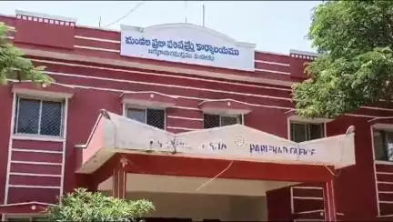 శింగనమల: బుక్కరాయసముద్రం మండల కేంద్రంలోని ఈనెల 13వ తేదీన దివ్యాంగులు మరియు వయోవృద్ధులకు సహాయ జీవన పరికరాలు పంపిణీMPDO సల్మాన్ రాజ