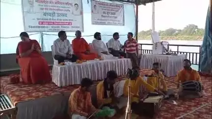 मंडला: जिले के महाराजपुर में संगम घाट की बावड़ी में बावड़ी उत्सव मनाया गया, जल गंगा संवर्धन अभियान के तहत हुए कार्यक्रम