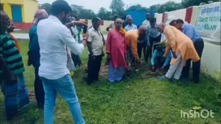 अररिया: कृषि विज्ञान केंद्र द्वारा 29 में से 12 जून तक चलने वाले विकसित कृषि संकल्प अभियान का आज नवा दिन सम्पन्न