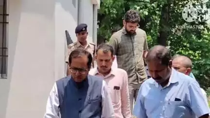 आदित्यपुर गम्हरिया: चक्रधरपुर रेलमंडल के डीआरएम ने किया कांड्रा रेलवे स्टेशन का निरीक्षण