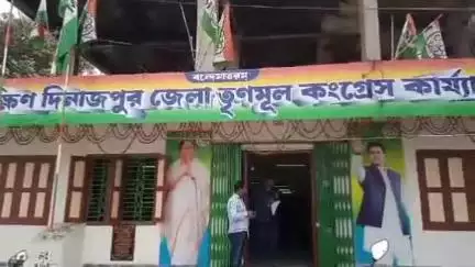 বালুরঘাট: নিষ্ক্রিয়দের বাদ দিয়ে নতুন জেলা কমিটি গঠন করা হবে, বালুরঘাটে জানলেন তৃণমূলের জেলা সভাপতি সুভাষ ভাওয়াল
