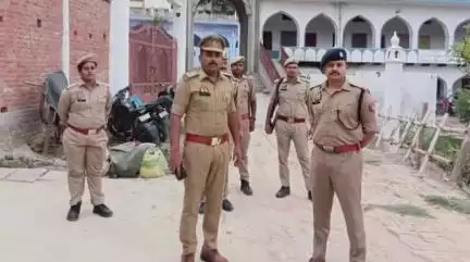 मेहनगर: मेंहनगर क्षेत्र में सीओ ने बकरीद त्यौहार के मद्देनजर संवेदनशील स्थानों का किया औचक निरीक्षण, दिए आवश्यक दिशा-निर्देश