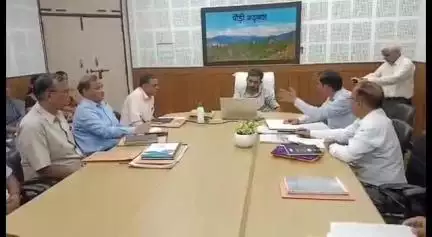 पौड़ी: जिलाधिकारी की अध्यक्षता में जिला शिक्षा एवं प्रशिक्षण संस्थान की कार्यक्रम परामर्श समिति की हुई बैठक