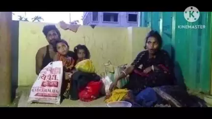 বিলোনিয়া: বাড়ি ছাড়াহয়ে স্বামী সহ দুইছোট কন্যা সন্তান সহ পাঁচ মাসের অন্তঃসত্ত্বা এক গৃহবধূর ঠাই নিলো উত্তর বিলোনিয়াস্কুলের মাঠে