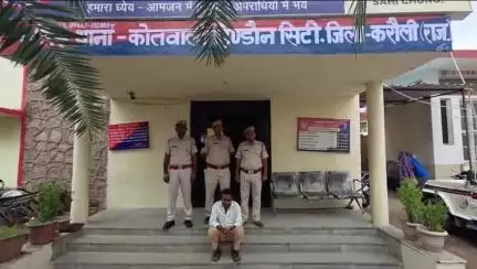 हिण्डौन: कोतवाली पुलिस और DST टीम ने नीम का बाजार से 1 सट्टा किंग को किया गिरफ्तार, ₹46,400 किए ज़ब्त